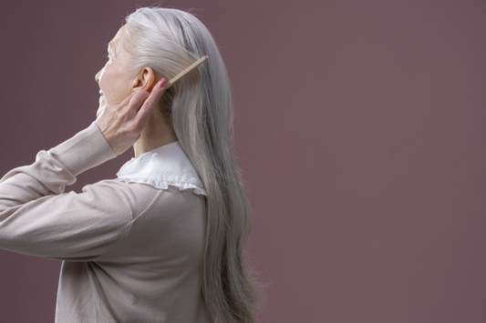 Graue Haare richtig pflegen Klar Seifen