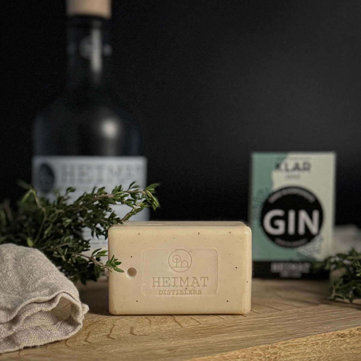 Ginseife Klar Seifen X Heimat Distillers, 100g Klar Seifen